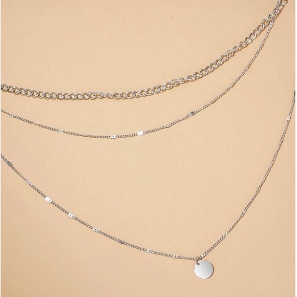 Multi layered  disc pendant necklace - Picture 2 of 4